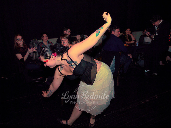 Champagne Riot 060