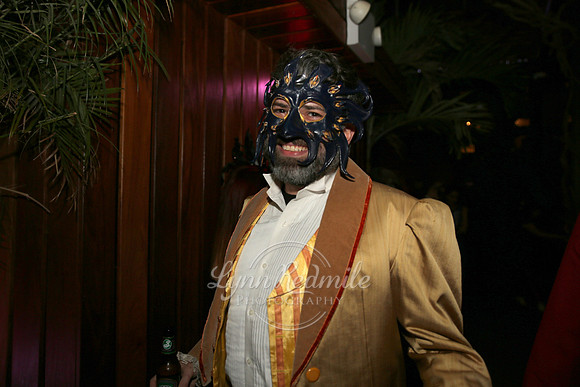 Salon Mardi Gras 13
