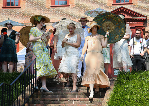Art Deco Picnic 230