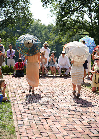 Art Deco Picnic 231