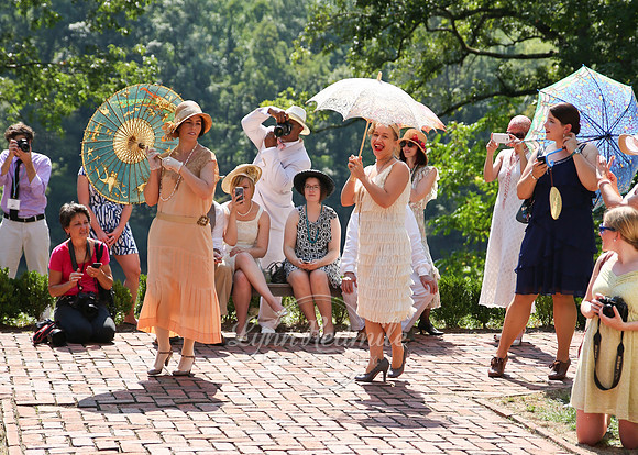 Art Deco Picnic 232