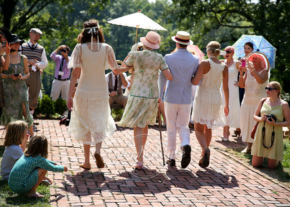 Art Deco Picnic 236