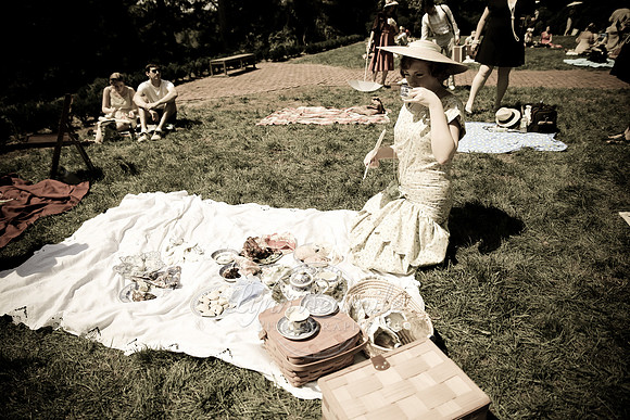 Art Deco Picnic 104