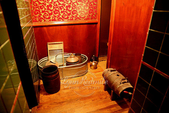 Speakeasy Dollhouse 006