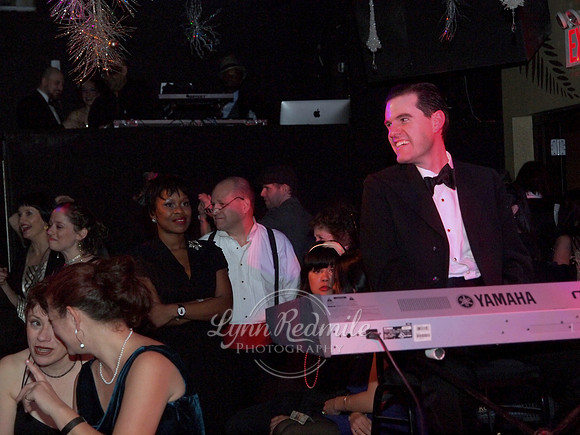 Salon New Years Eve Eve 169