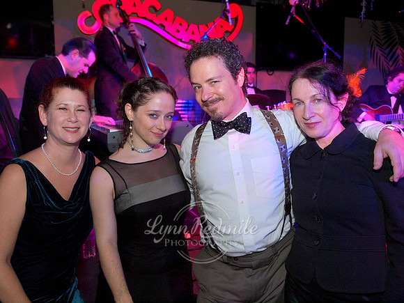 Salon New Years Eve Eve 194