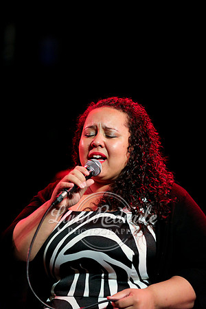 Brianna at Dizzy's 11