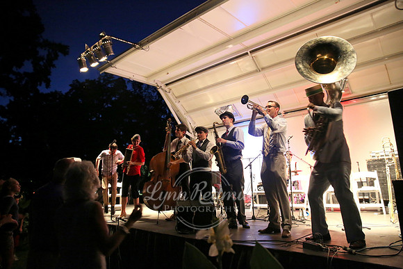 Hot Sardines Westbury 098