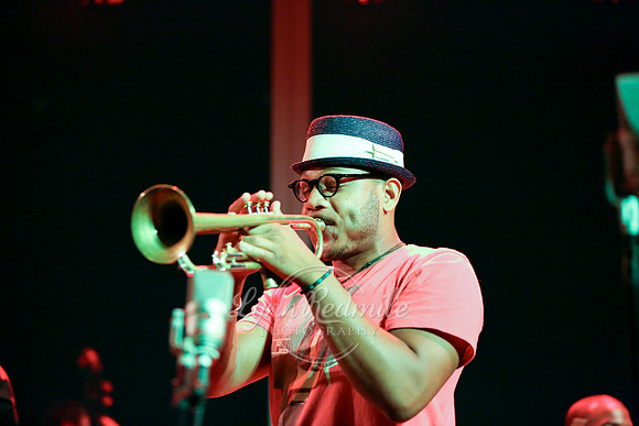 Michael Mwenso Special Set 05