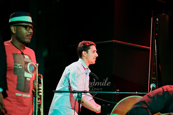 Michael Mwenso Special Set 04